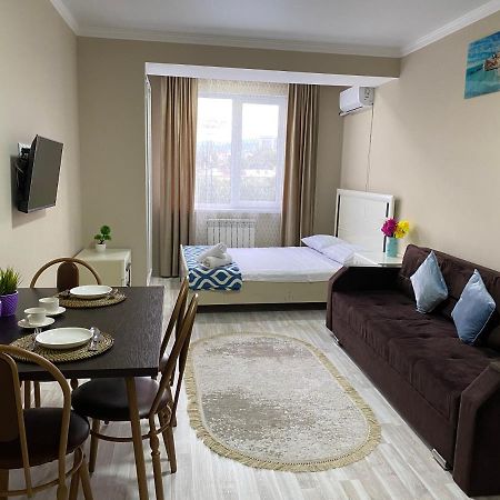 Apartamento Оригинальная 1 Ком Квартира В Сердце Алматы Exterior foto