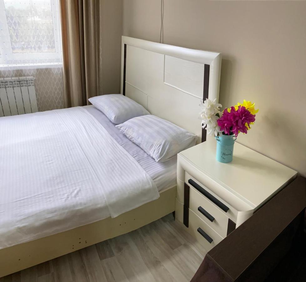 Apartamento Оригинальная 1 Ком Квартира В Сердце Алматы Exterior foto